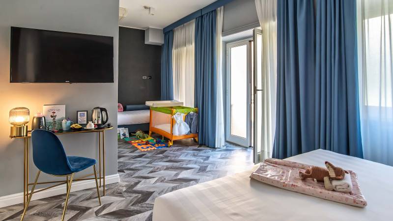 comfort-hotel-Rome-Bloom-Hotel-Rome-family-room-3